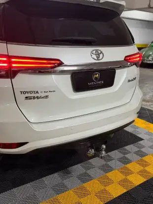 TOYOTA-HILUX SW4-2018