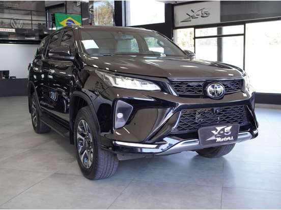 TOYOTA-HILUX SW4-2022