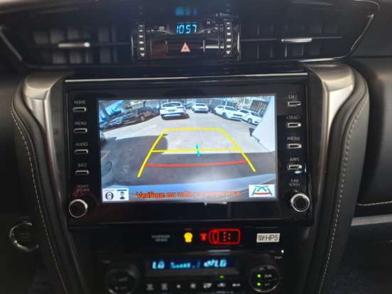 TOYOTA-HILUX SW4-2022