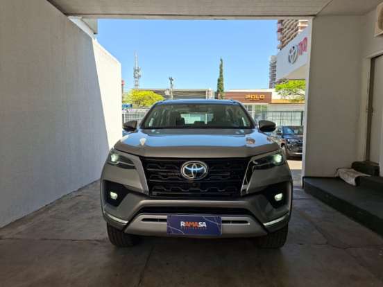 TOYOTA-HILUX SW4-2022