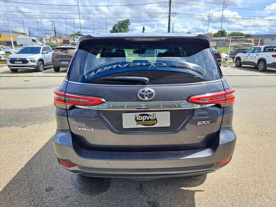 TOYOTA-HILUX SW4-2021