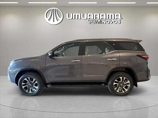 TOYOTA-HILUX SW4-2021