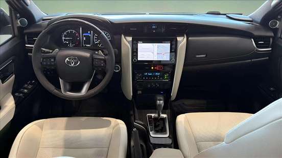 TOYOTA-HILUX SW4-2021