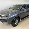 TOYOTA HILUX SW4 2.8 D-4D TURBO DIESEL SRX 7L 4X4 AUTOMÁTICO TOYOTA HILUX SW4 2.8 D-4D TURBO DIESEL SRX 7L 4X4 AUTOMÁTICO