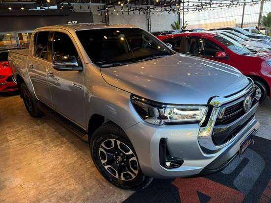 TOYOTA-HILUX SW4-2.8 D-4D TURBO DIESEL SRX 7L 4X4 AUTOMÁTICO TOYOTA-HILUX SW4-2020
