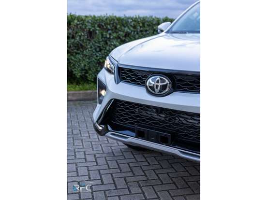 TOYOTA-HILUX SW4-2.8 D-4D TURBO DIESEL SRX PLATINUM 4X4 AUTOMÁTICO TOYOTA-HILUX SW4-2026