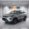 TOYOTA HILUX SW4 2.8 D-4D TURBO DIESEL SRX PLATINUM 7L 4X4 AUTOMÁTICO TOYOTA HILUX SW4 2.8 D-4D TURBO DIESEL SRX PLATINUM 7L 4X4 AUTOMÁTICO