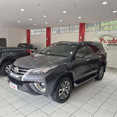 TOYOTA-HILUX SW4-2019