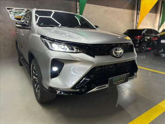 TOYOTA-HILUX SW4-2016
