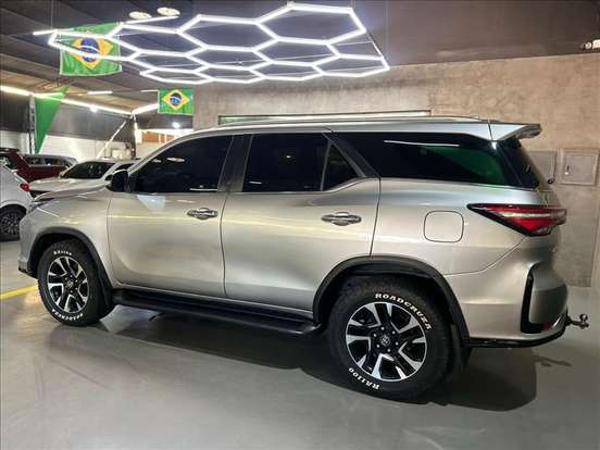 TOYOTA-HILUX SW4-2016