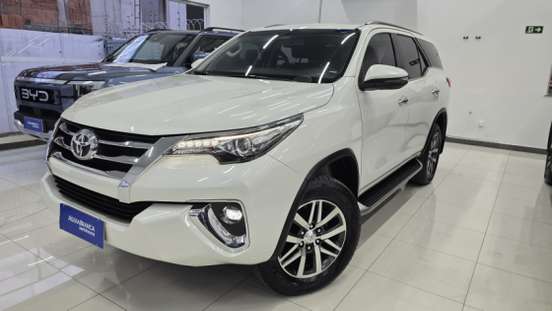 TOYOTA-HILUX SW4-2020