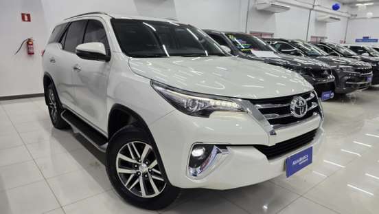 TOYOTA-HILUX SW4-2020
