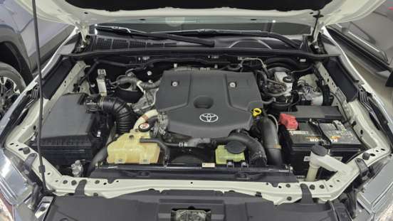 TOYOTA-HILUX SW4-2020