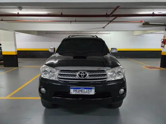 TOYOTA-HILUX SW4-2010
