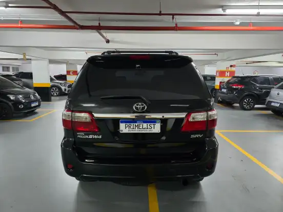 TOYOTA-HILUX SW4-2010