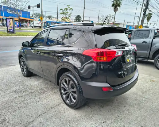 TOYOTA-RAV4-2014