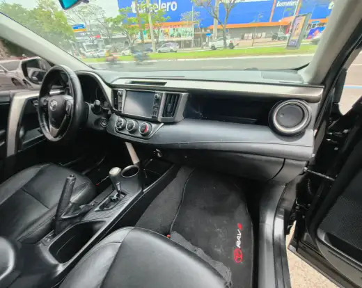 TOYOTA-RAV4-2014