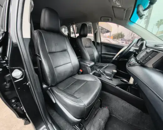 TOYOTA-RAV4-2014