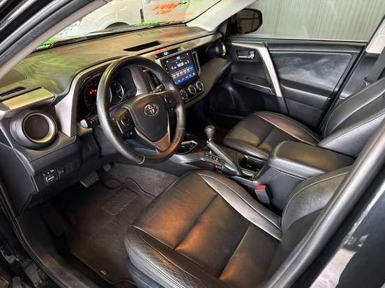 TOYOTA-RAV4-2018