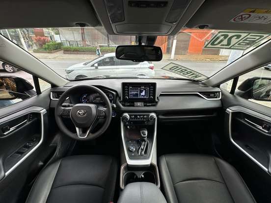 TOYOTA-RAV4-2019