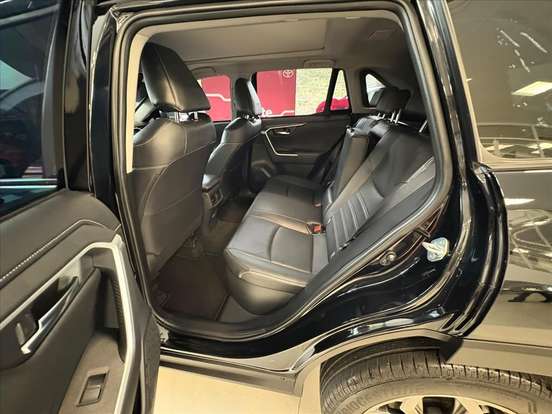 TOYOTA-RAV4-2025