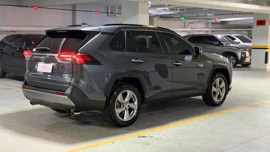 TOYOTA-RAV4-2019