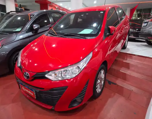 TOYOTA-YARIS-2018