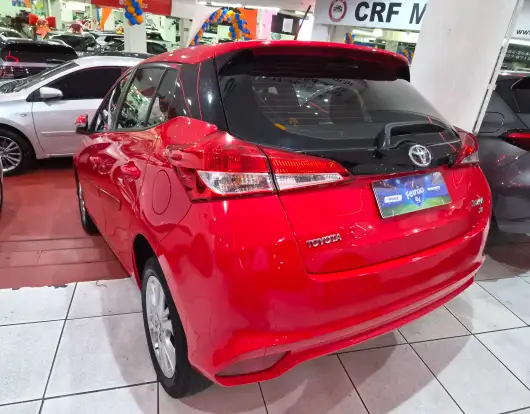 TOYOTA-YARIS-2018