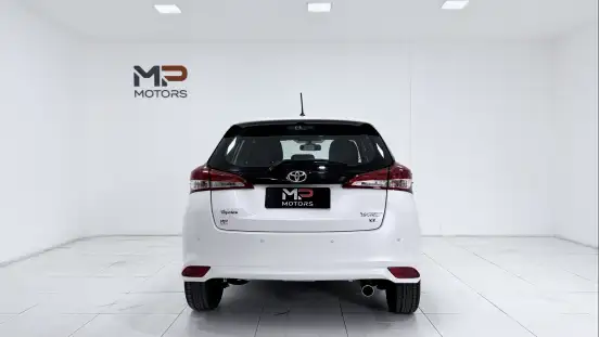 TOYOTA-YARIS-2019
