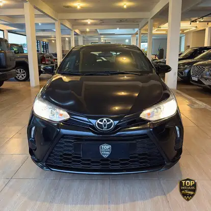 TOYOTA-YARIS-2024