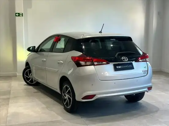 TOYOTA-YARIS-1.5 16V FLEX XLS CONNECT MULTIDRIVE TOYOTA-YARIS-2022