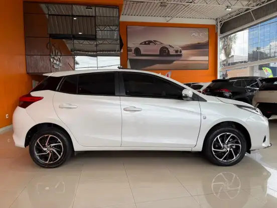 TOYOTA-YARIS-1.5 16V FLEX XLS MULTIDRIVE TOYOTA-YARIS-2024