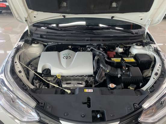 TOYOTA-YARIS-2019