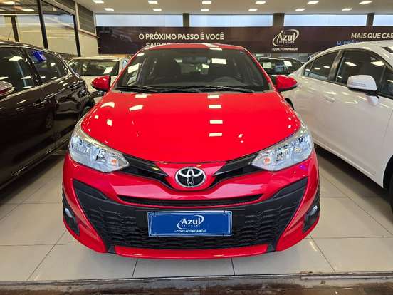 TOYOTA-YARIS-2019