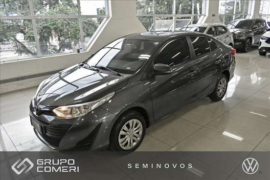 TOYOTA-YARIS-2020