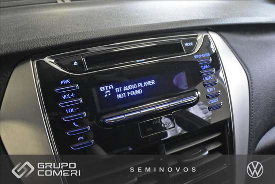 TOYOTA-YARIS-2020