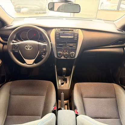 TOYOTA-YARIS-2019