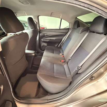 TOYOTA-YARIS-2019