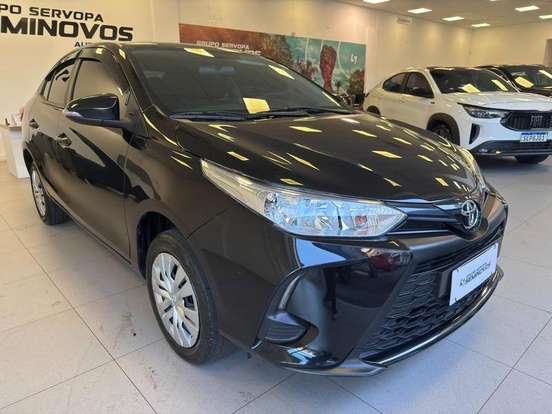 TOYOTA-YARIS-2024