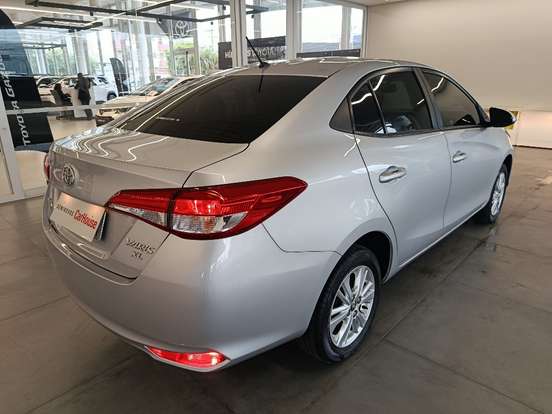 TOYOTA-YARIS-2018