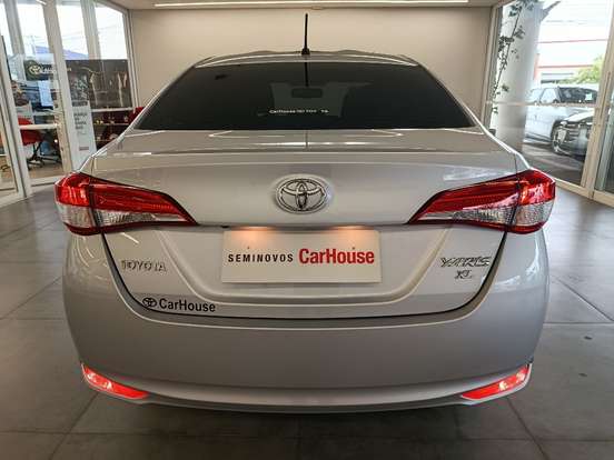 TOYOTA-YARIS-2018