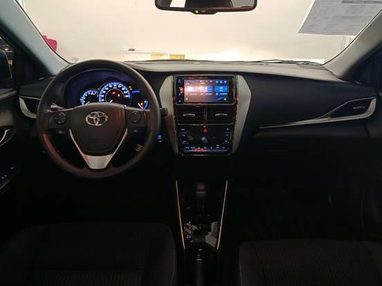 TOYOTA-YARIS-1.5 16V FLEX SEDAN XL PLUS TECH MULTIDRIVE TOYOTA-YARIS-2018
