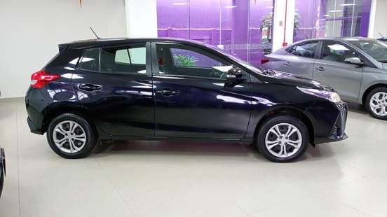 TOYOTA-YARIS-2024
