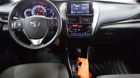 TOYOTA-YARIS-2024