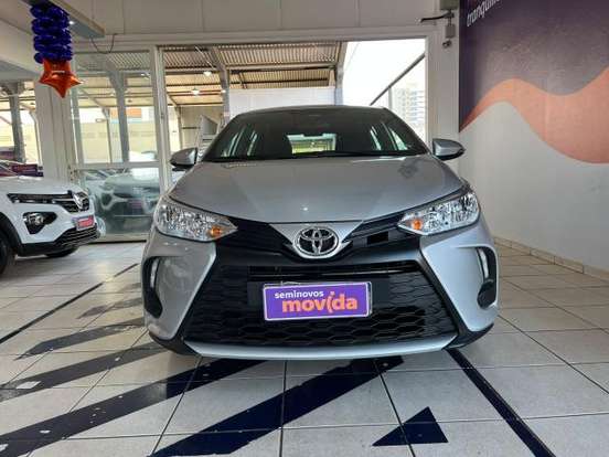 TOYOTA-YARIS-2024