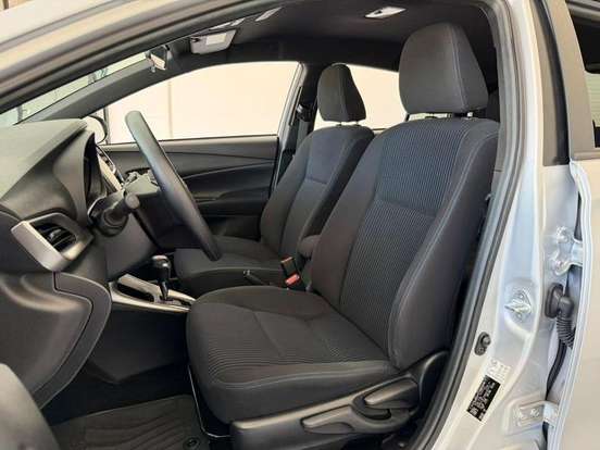 TOYOTA-YARIS-2021