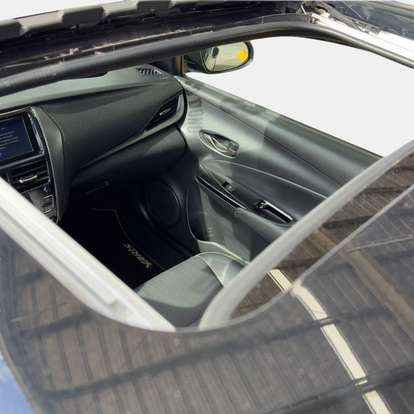 TOYOTA-YARIS-2022
