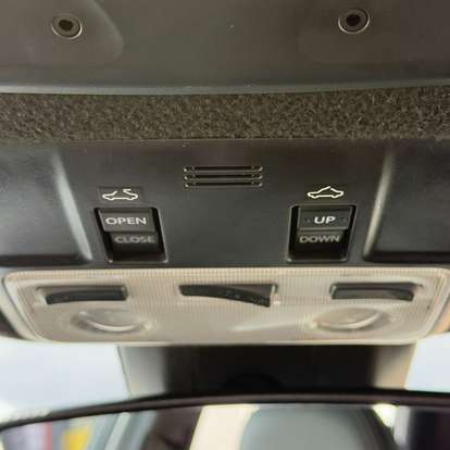 TOYOTA-YARIS-2022