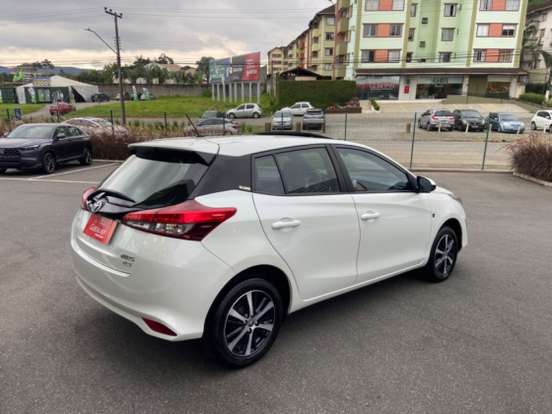 TOYOTA-YARIS-1.5 16V FLEX XLS CONNECT MULTIDRIVE TOYOTA-YARIS-2020