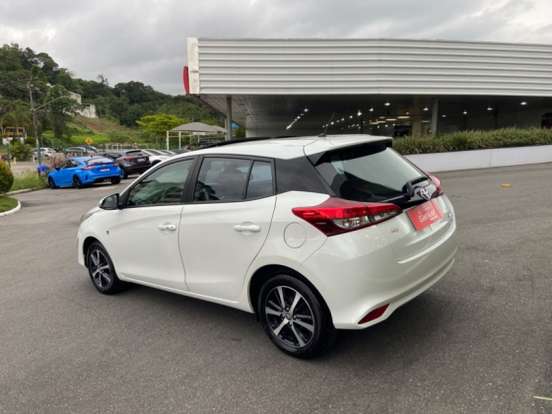 TOYOTA-YARIS-2020
